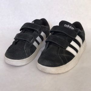 Black and White Adidas Velcro Sneakers